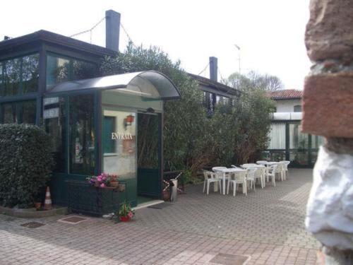 Hotel Il Granaio Porto Mantovano Extérieur photo